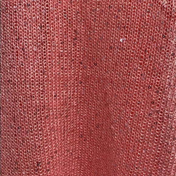 Light fresh top💕 - Picture 2 of 4